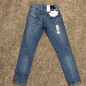 Levi’s skinny jeans